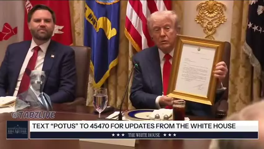   هدیه ویژه رئیس جمهور آرژانتین به ترامپ؛ میلی هم نقطه ضعف رئیس جمهور آمریکا را فهمید!