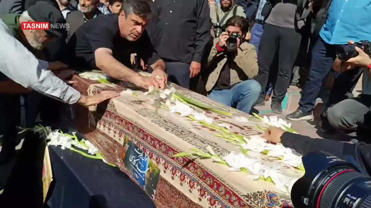   پیکر محمد کاسبی وارد حوزه هنری شد