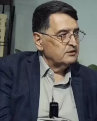   مجید تفرشی: به‌جای برخورد با نفوذی‌ها، وطن‌دوستان را زندانی می‌کنیم / مدافعان ایران را خودمان حذف می‌کنیم، نه دشمن!