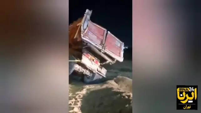   اولین تصاویر از تصادف مرگبار تریلر با کامیون در آزادراه تهران - ساوه