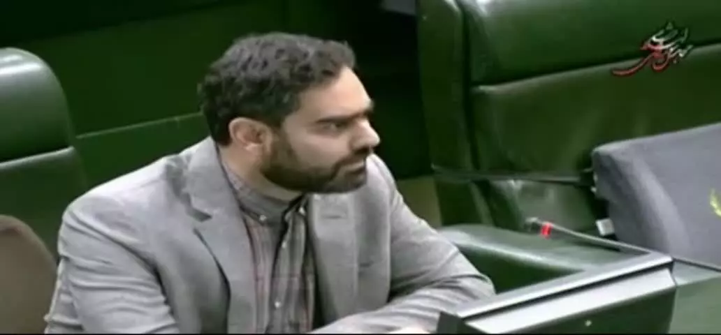   ادعای جنجالی امیرحسین ثابتی علیه دولت: افزایش ۵۰۰ درصدی نرخ بنزین!