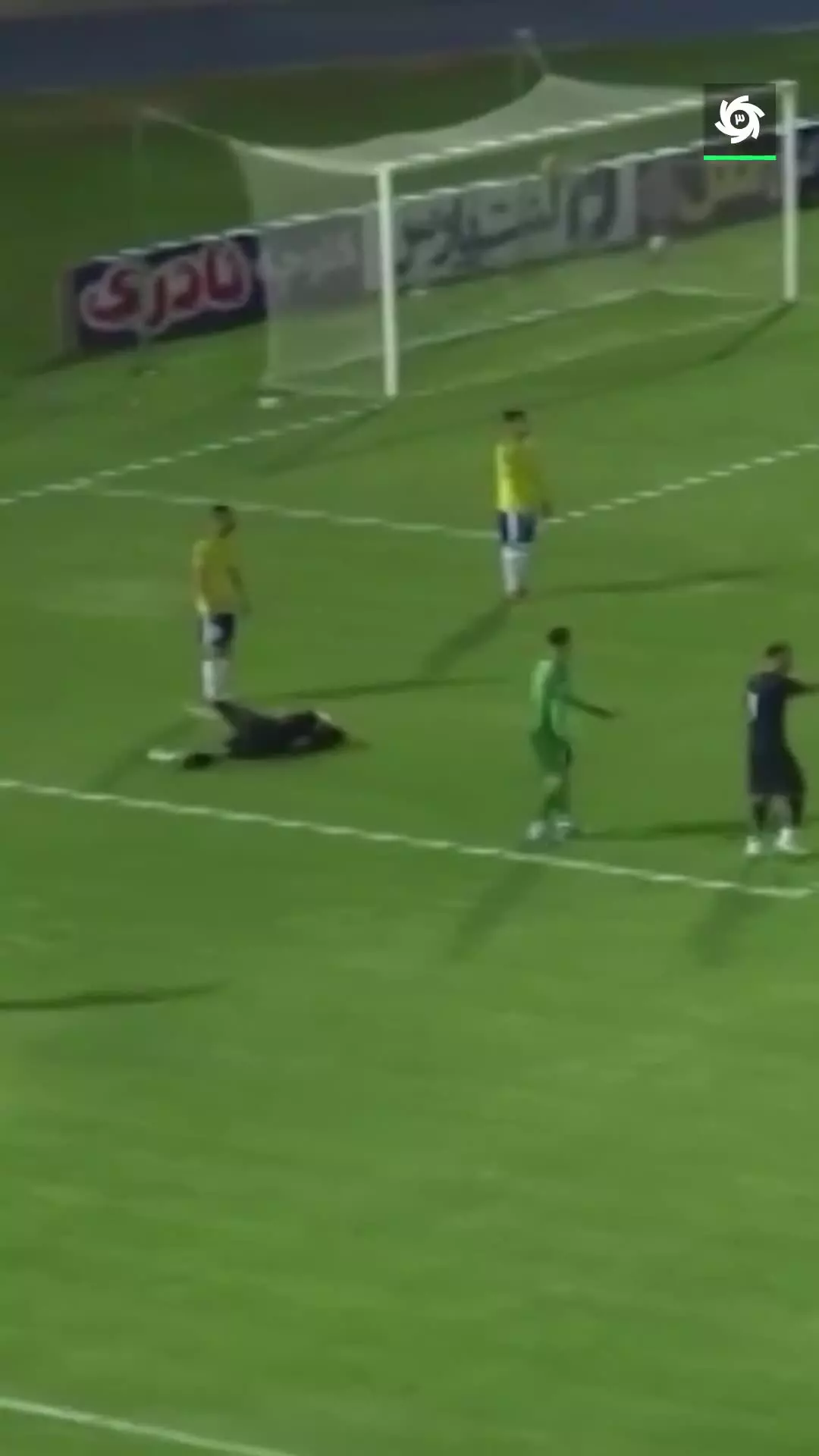  پنالتی عجیب در لیگ یک؛ بازگشت رسمی داور جنجالی به مستطیل سبز