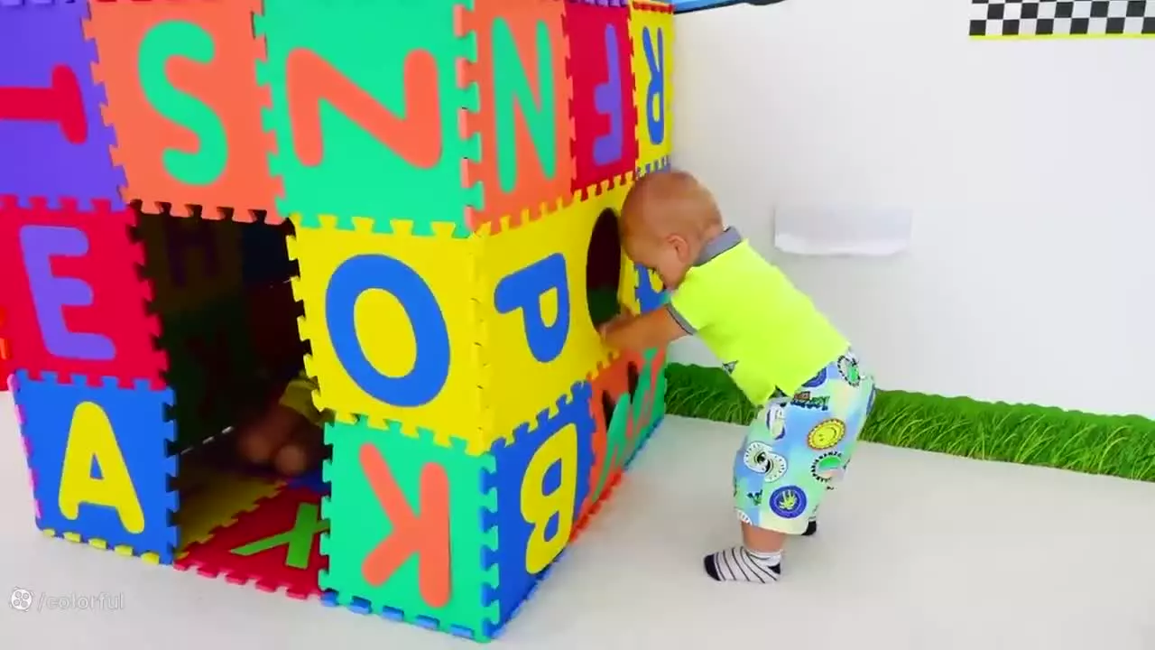 ولاد و نیکیتا~ولاد ونیکی~ولادچالش ابرقهرمان سوپرمن~کودک ولادو نیکی~ولادنیکی جدید