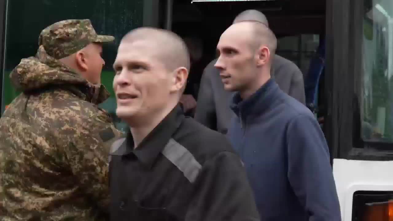   تصاویری از تبادل اسرا میان روسیه و اوکراین