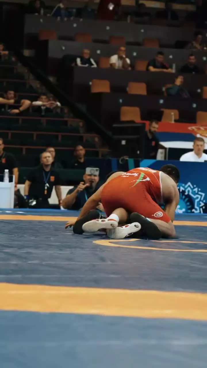   ویدیوی اتحادیه جهانی کشتی از حرکت فوق العاده آرمین شمس‌پور