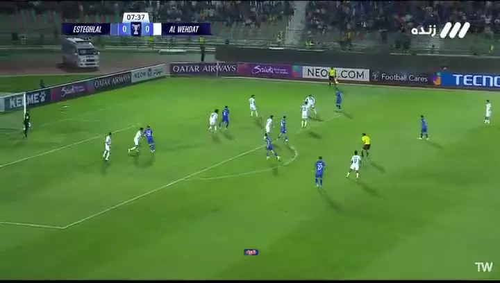    گل اول استقلال به الوحدات توسط الحدادی در دقیقهٔ ۸