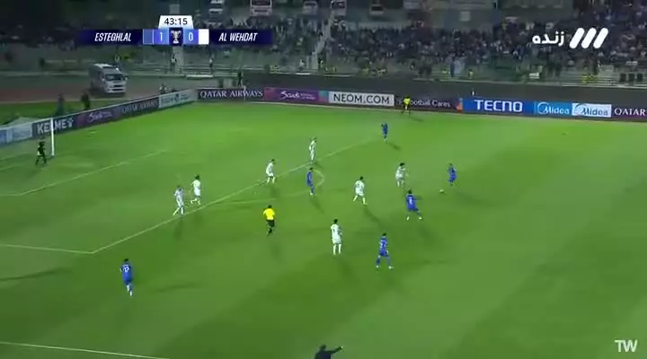   گل دوم استقلال توسط آسانی در دقیقهٔ ۴۴