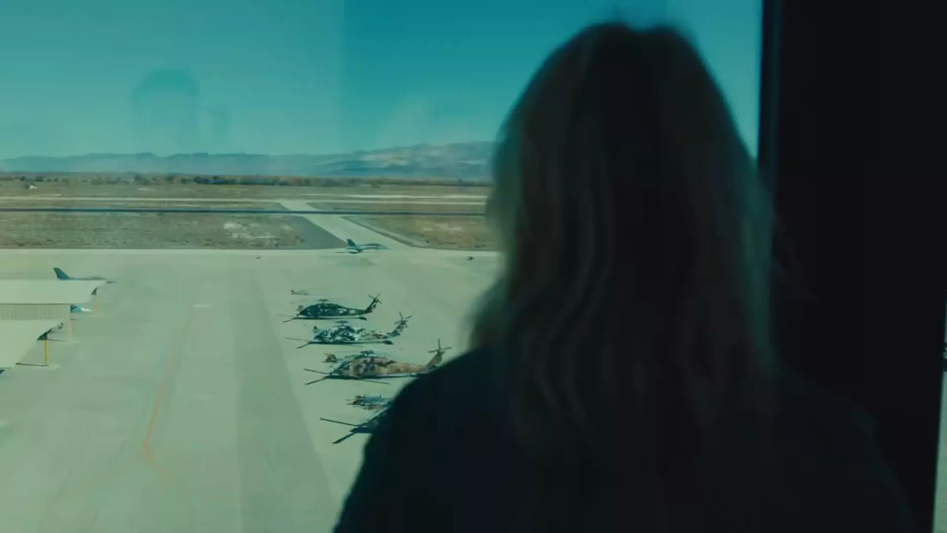   پرواز وزیر جنگ آمریکا با هواپیمای جنگنده