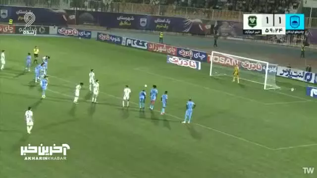   دعای رحمتی برای پنالتی خیبر مستجاب نشد؛ صحنه‌ای جالب از بازی با چادرملو