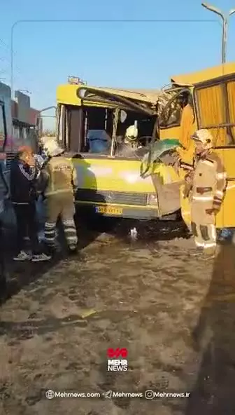   مصدومیت ۲۶ نفر به دلیل برخورد دو اتوبوس در جاده مخصوص کرج