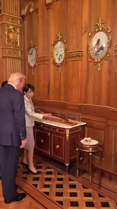   هدیه ویژه نخست‌وزیر ژاپن به ترامپ