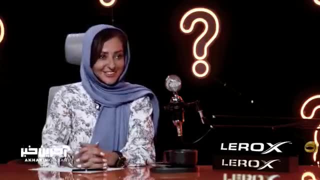   افشاگری نفیسه روشن درباره یک فوتبالیست معروف: بین دو نیمه...