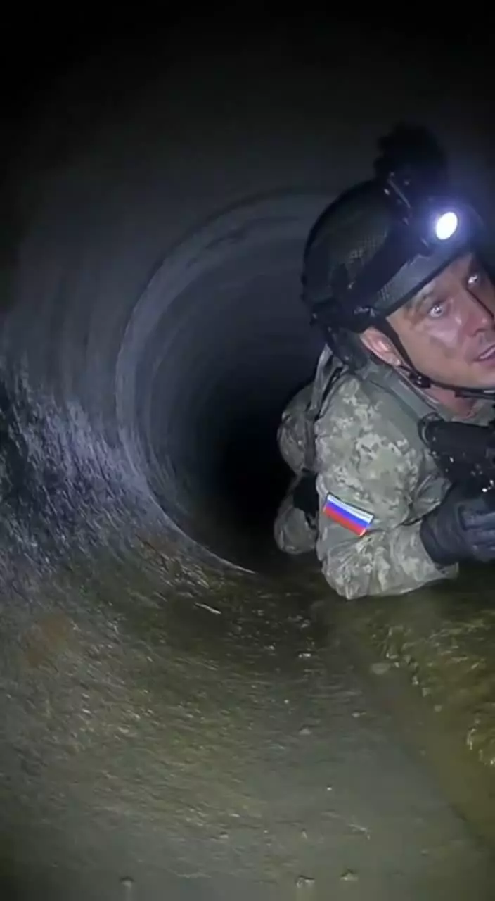   غافلگیری سرباز روس توسط یک گراز وسط جنگ