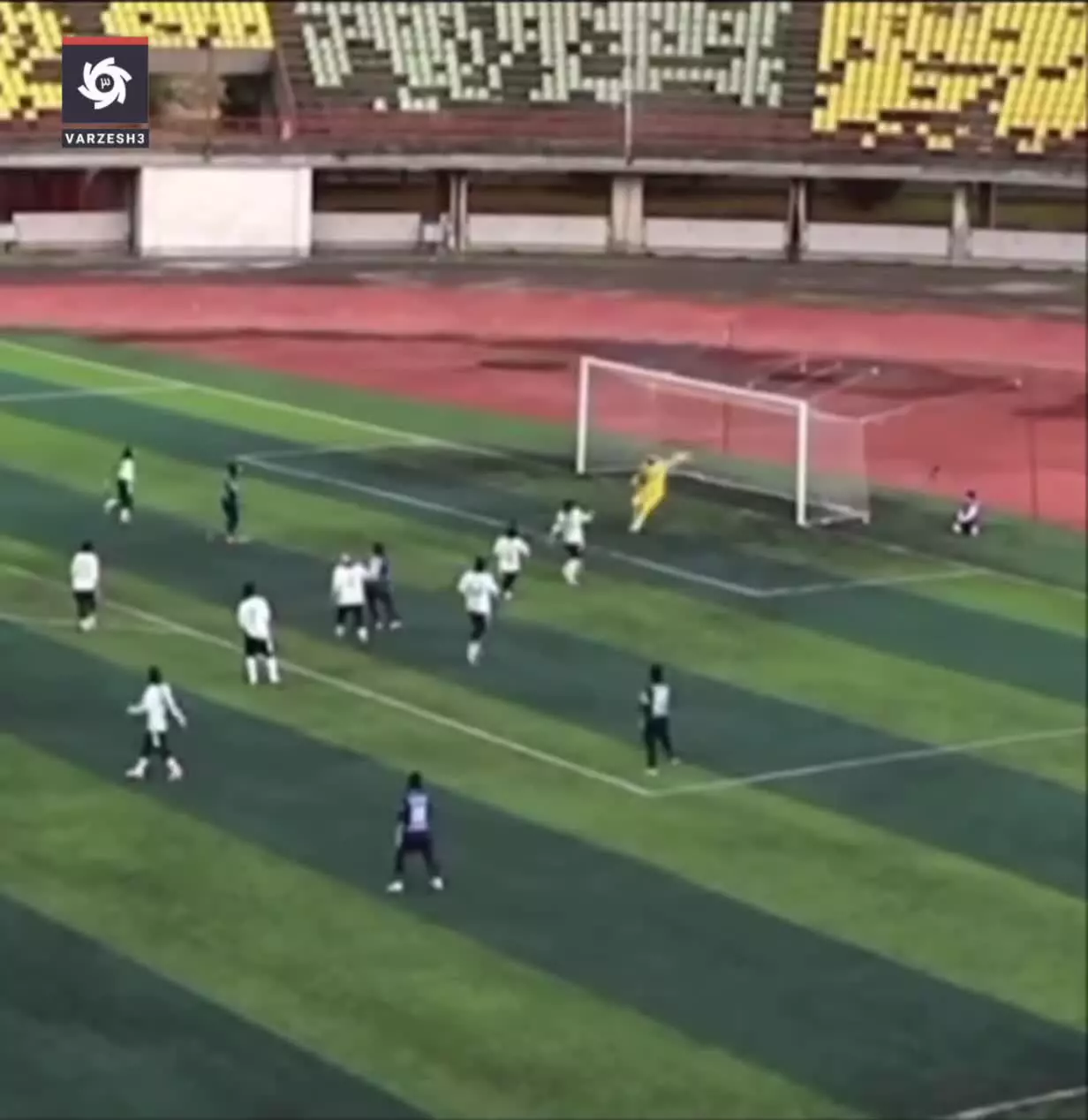   گل تماشایی تانیا جهانشاهی، هافبک ۱۸ ساله و ملی‌پوش گل‌گهر به ملوان با دریبل زیدانی