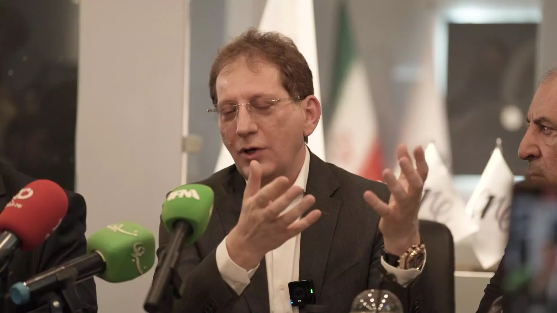   بابک زنجانی سکوتش را شکست؛ اموال‌مان را بردند، ۷ سال تمام در اتاق ۶ متری در انفرادی بودم اما...