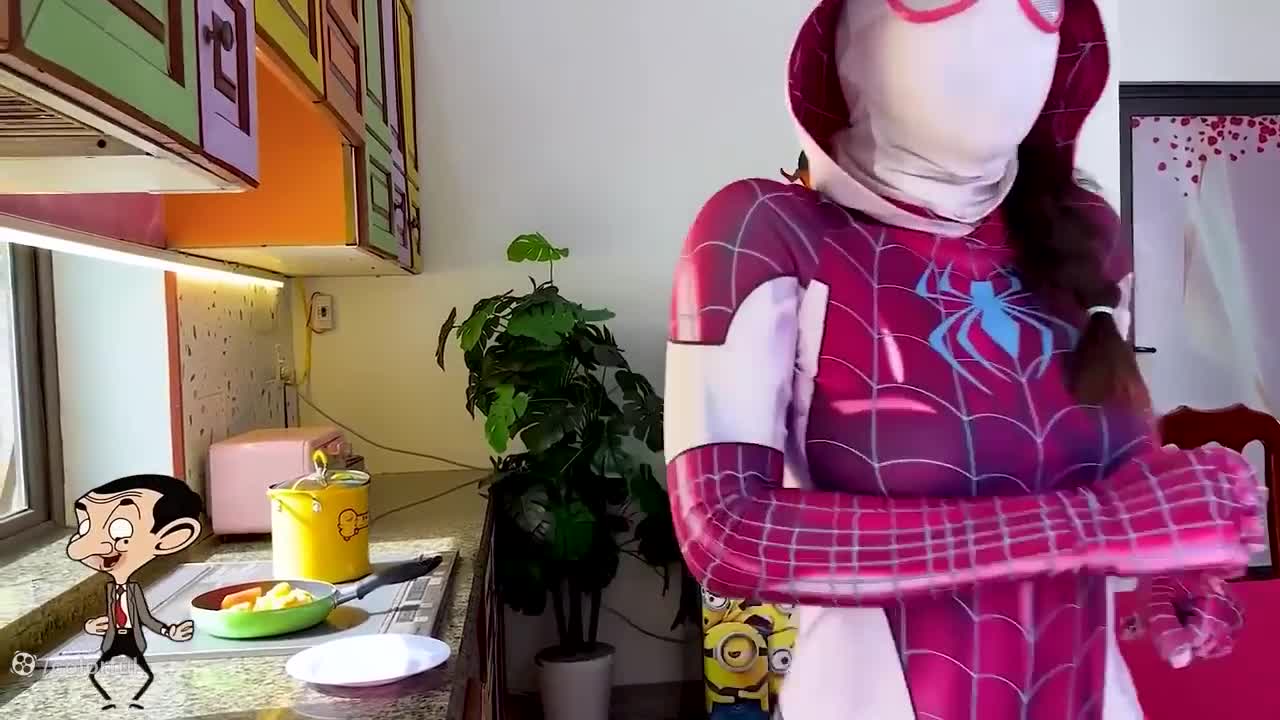 مرد عنکبوتی در برابر قهرمان تاریک جدید: نبردی هیجان‌انگیز!