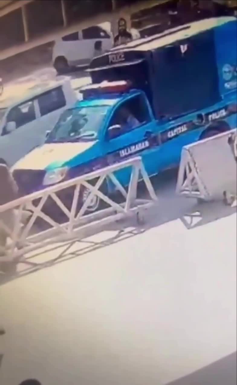    تصاویر جدید از لحظه انفجار انتحاری در اسلام‌آباد