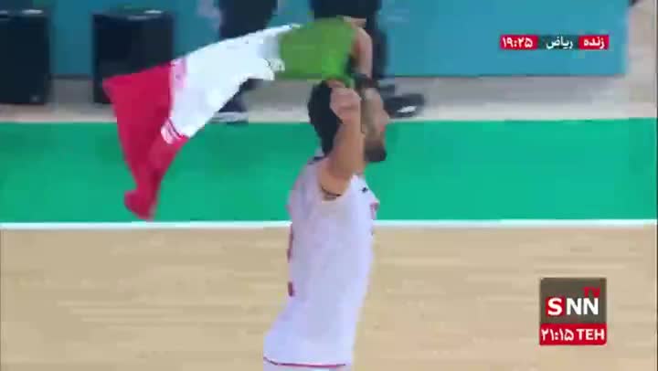   شادی اعضای تیم‌ملی فوتسال پس از قهرمانی در بازی‌های همبستگی کشورهای اسلامی