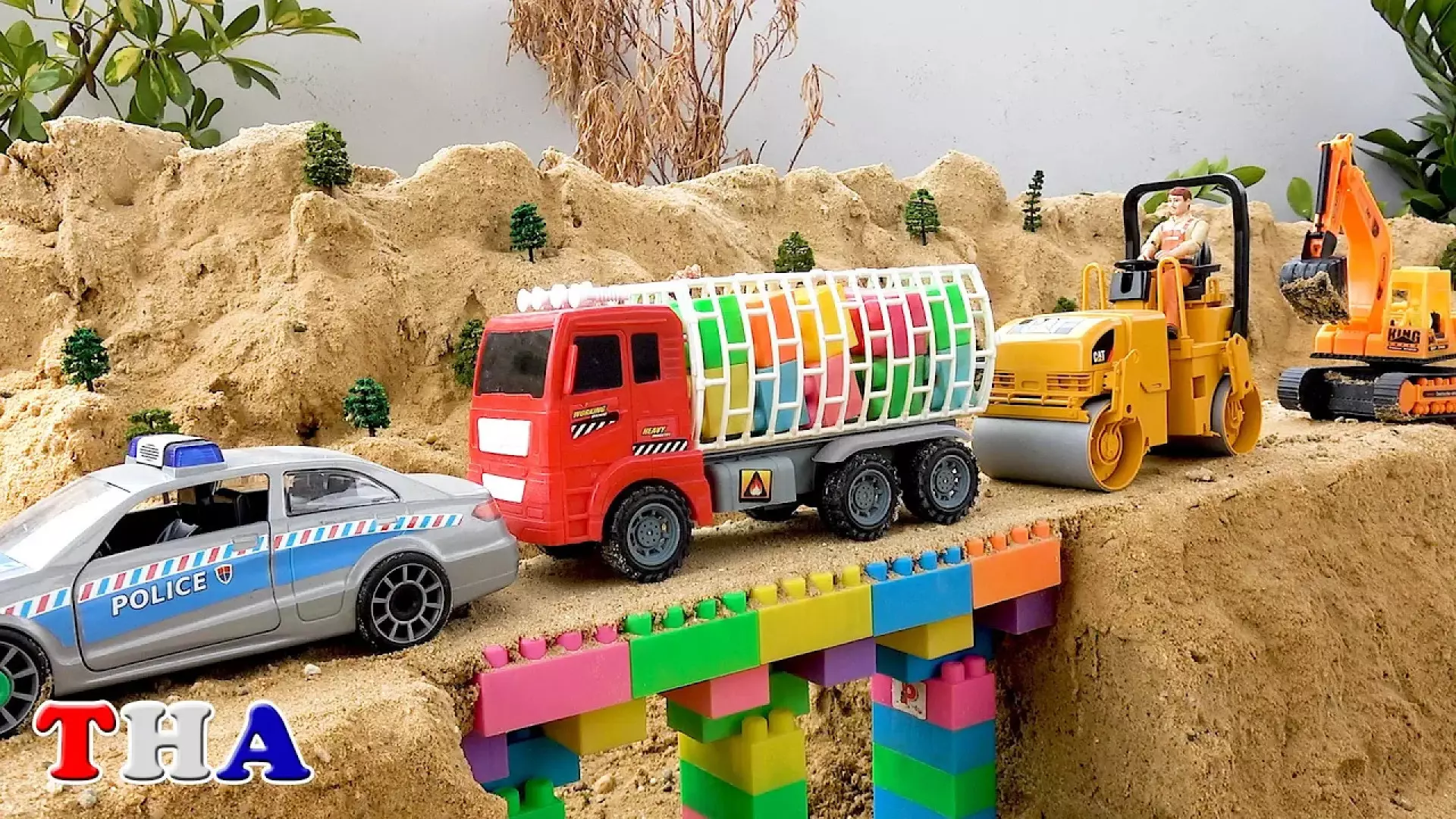 ماشین بازی کودکانه//اسباب بازی ماشین ها//اسباب بازی ماشین پلیس//کارتون ماشین