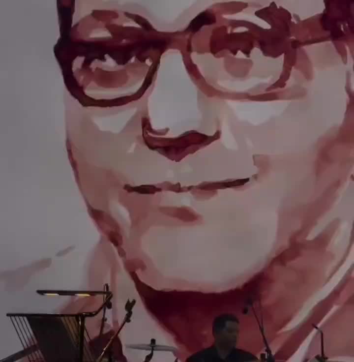   مهران مدیری: امیدوارم فصل سوم مرد هزارچهره برای نوروز آماده شود