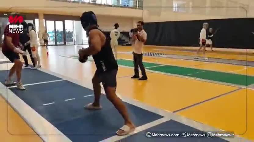   کشتی‌گیر ایرانی دست به شمشیر شد