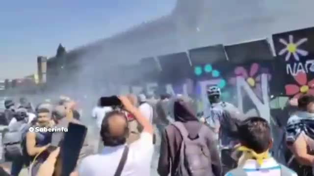   تصاویری از وضعیت اطراف کاخ ریاست‌جمهوری در مکزیک