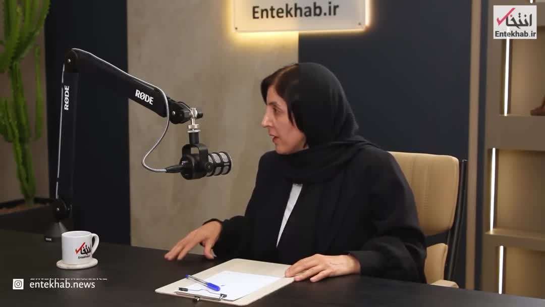   مناظره سیمین کاظمی با همت‌یار قاضی پیشین دیوان عالی در رابطه با پرونده‌ پژمان جمشیدی