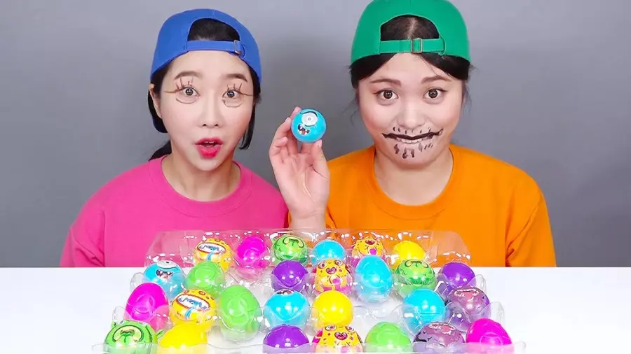 چالش غذا خوری اسمر/ چالش غذایی/ چالش خوراکی / چالش غذای نودل خوری/ چالش خوردن