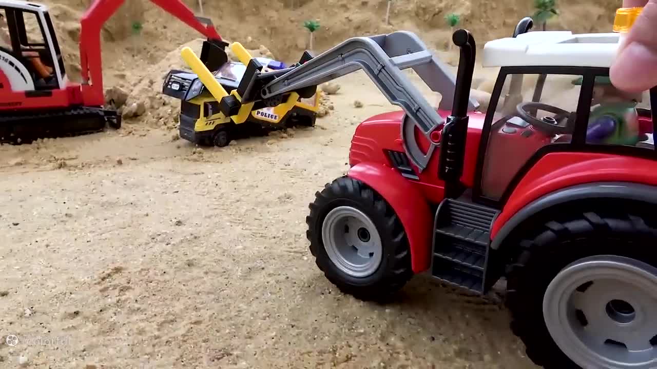 ماشین بازی کودکانه//اسباب بازی ماشین ها//اسباب بازی ماشین پلیس//کارتون ماشین