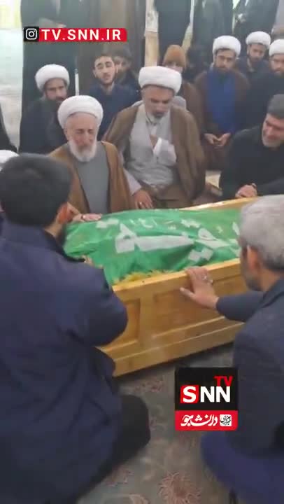   کاظم صدیقی داغدار شد؛ اشک‌های کاظم صدیقی بر سر جنازه پسرش