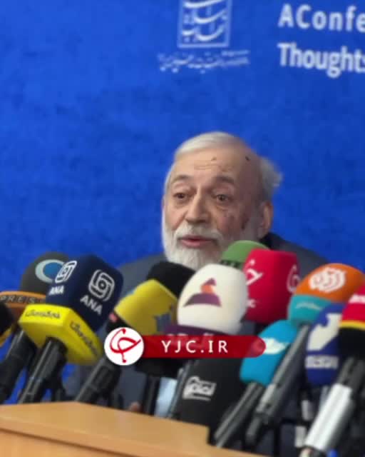   جواد لاریجانی خطاب به آمریکایی‌ها: هر ننه قمری نمی‌تواند برای تصمیمات ما اظهارنظر کند؛ به تو چه؟!