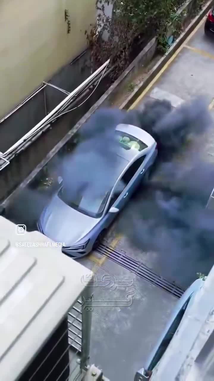   لحظه هولناک انفجار باطری خودروی برقی چینی!