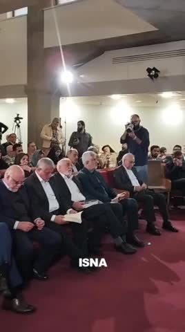   تصاویری از مراسم رونمایی کتاب اسحاق جهانگیری با عنوان کتاب در اندیشه ایران