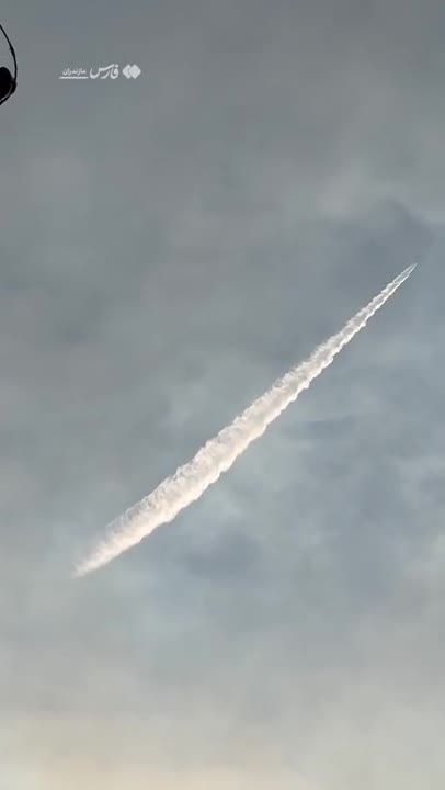   عملیات اطفای حریق ایلیوشین در ارتفاعات صخره‌ای جنگل‌های الیت چالوس