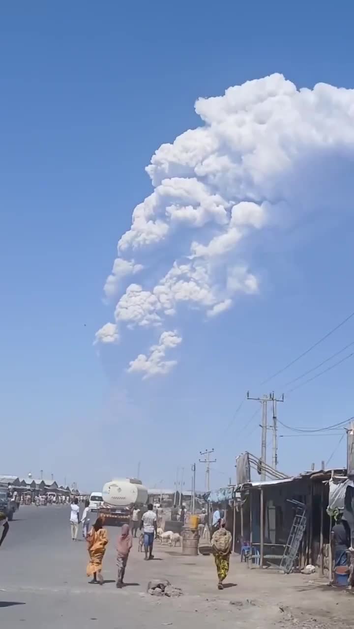   آتش‌فشان اتیوپی برای نخستین بار پس از هزاران سال فوران کرد!