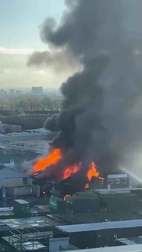   آتش‌سوزی عظیم در غرب لندن