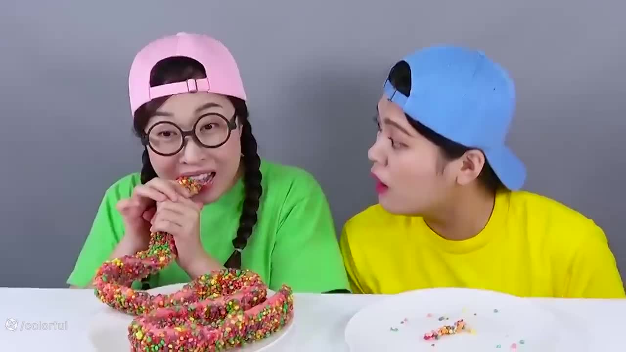 چالش خوردنی مولتی دو / چالش غذایی/ چالش خوراکی / چالش موکبانگ/ چالش موکاچو