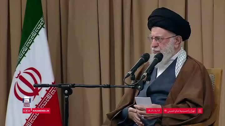   رهبر انقلاب: هر چه فریاد دارید بر سر آمریکا بکشید