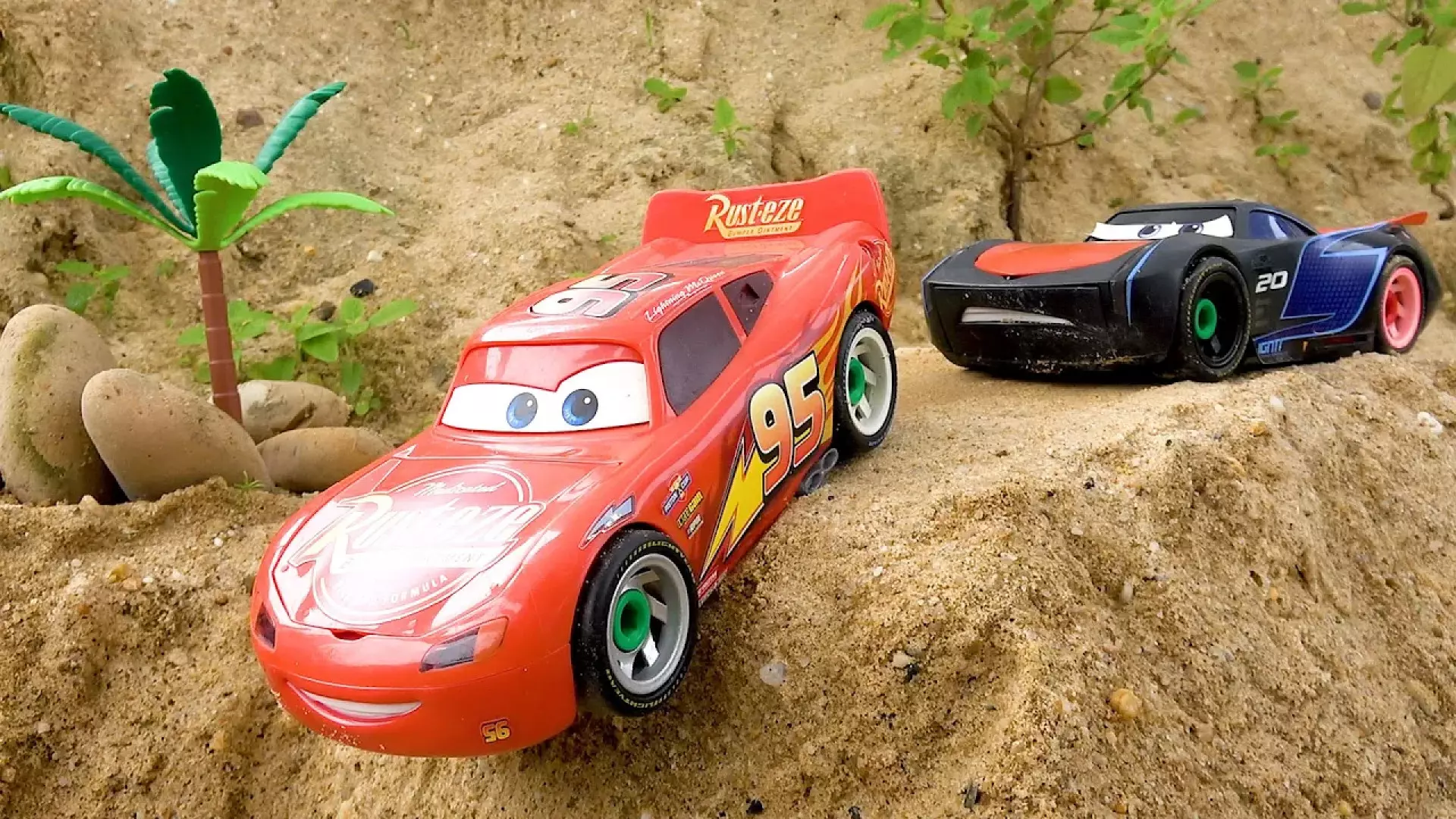 ماشین بازی کودکانه - اسباب بازی ماشین ها ، اسباب بازی ماشین هیولا، کارتون ماشین