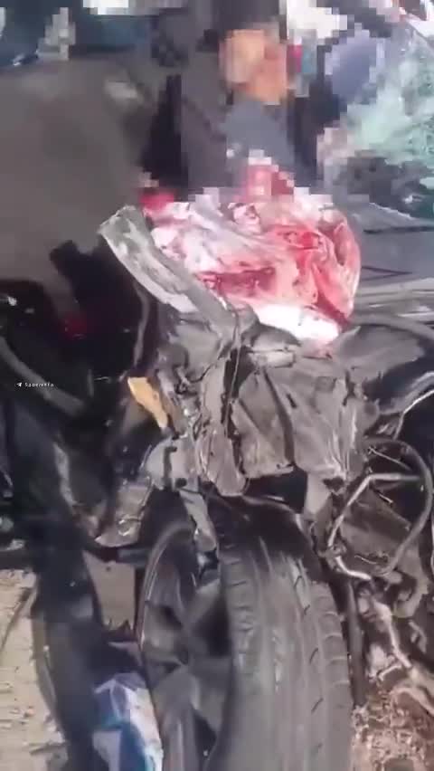   اولین تصاویر از تصادف خانواده معاون رئیس جمهور در جاده شریف‌آباد به ایوانکی