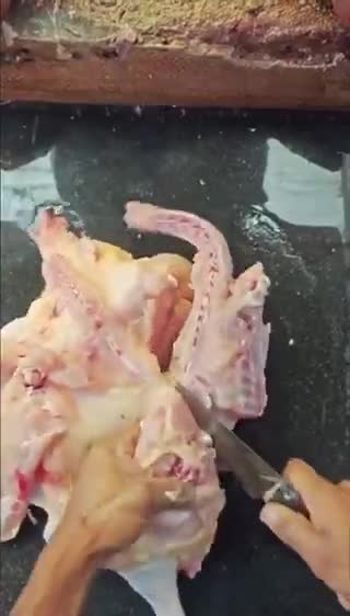   یک آموزش کاربردی؛ طریقه برش زدن حرفه‌ای مرغ کامل