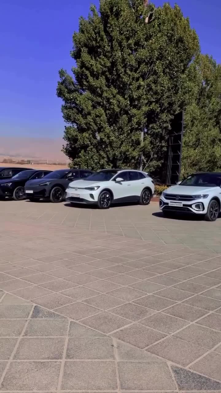   ویدیویی از خودروی خارجی و جدید مهران مدیری