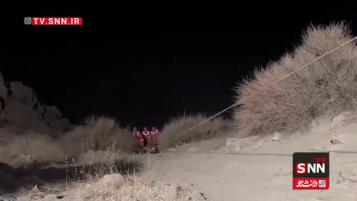   تصاویر تلخ از سقوط یک جوان ۱۸ ساله به دره در جاده وردیج