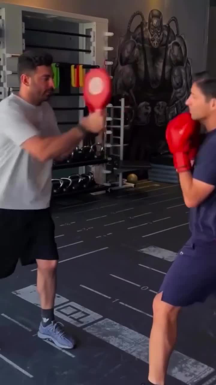   تمرینات بوکس هاشمیان پس از برکناری از پرسپولیس