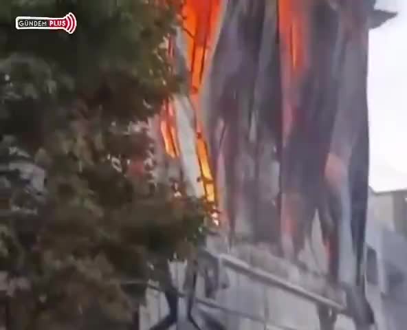   آتش‌سوزی انبار لوازم آرایشی در ترکیه با ۵ کشته