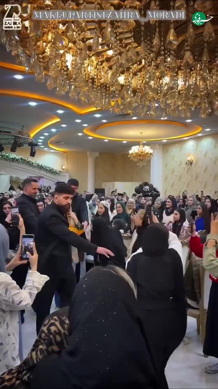   محاصره متین ستوده توسط بادیگاردهایش در یک مراسم!