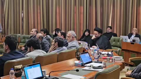   جدال مهدی چمران و زاکانی: من کور نبودیم، می‌دیدم! اجازه بده عزیز من!