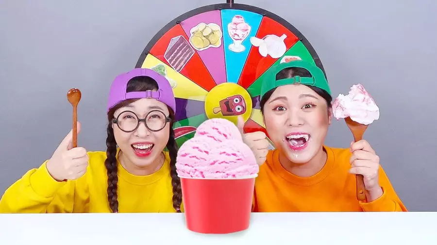 چالش غذایی طولانی - چالش خوراکی - چالش غذا خوردن آبنبات - کلیپ خنده دار 123go