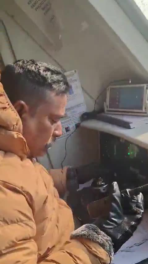   ورود غیرمنتظره عقاب به داخل کابین قطار