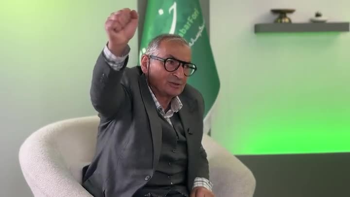   زیباکلام: سه سالی که رئیسی در قدرت بود، به اندازه ۳۰ سال به عقب رفتیم / مملکت هنوز از سیاست‌های احمدی‌نژاد این مملکت کمر راست نکرده است!